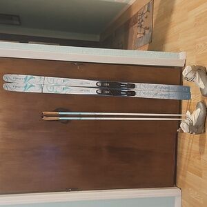 Cross Country Skis, Rossignol LLBean edition size 160, with alloy poles and boot
